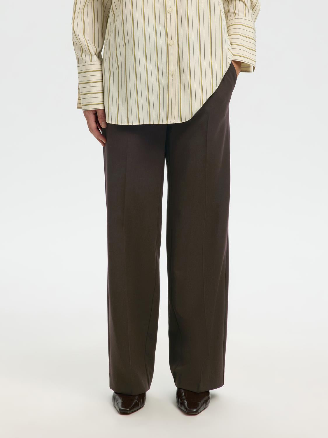 model_shot-front